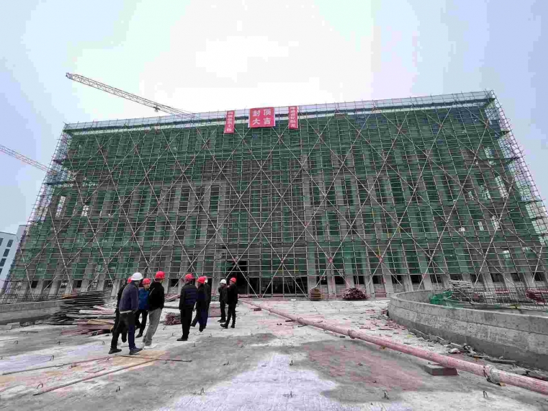 贵阳市花溪航空精密零部件生产建设项目101号厂房封顶大吉